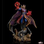 Descubre el apasionante mundo de Estatua Deluxe Art Scale Strange Supreme.