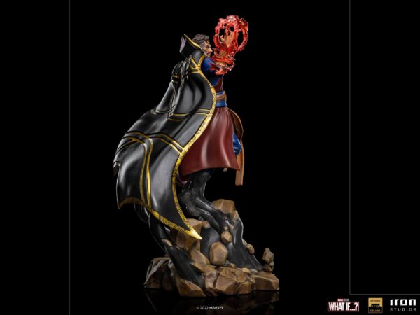 Descubre el apasionante mundo de Estatua Deluxe Art Scale Strange Supreme.
