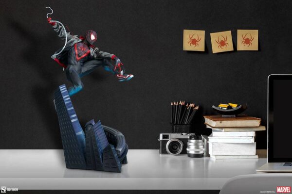 Estatua Marvel Premium Format Miles » Tu Tienda Anime Descubre el apasionante mundo de Estatua Marvel Premium Format Miles.