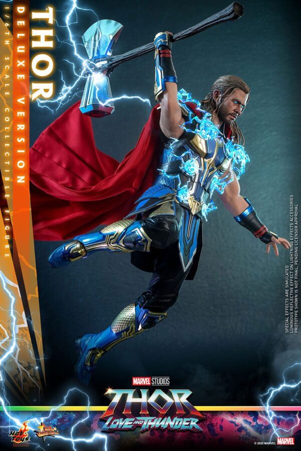 Figura Thor Love and Thunder Deluxe Version