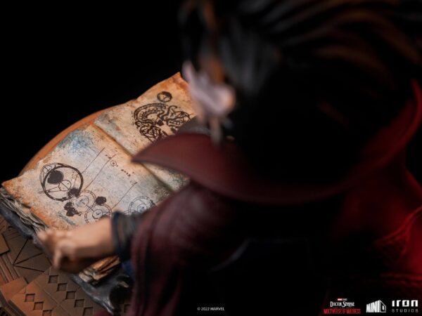 Descubre el apasionante mundo de Minifigura Mini Co Stephen Strange.