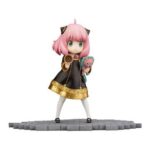 Descubre el apasionante mundo de Estatua Anya Forger 10cm.