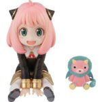 Descubre el apasionante mundo de Estatua Anya Palm Size.