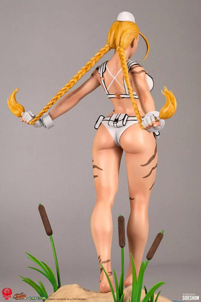 Descubre el apasionante mundo de Estatua Cammy Player 2 44cm.