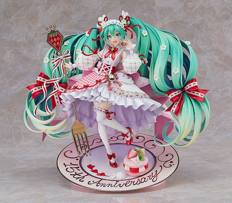 Descubre el apasionante mundo de Estatua Hatsune Miku 15th Anniversary.