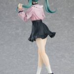 Descubre el apasionante mundo de Estatua Hatsune Miku The Vampire.