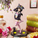 Descubre el apasionante mundo de Estatua Megumin Hoodie Look Chomusuke.