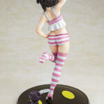 Descubre el apasionante mundo de Estatua Megumin Hoodie Look Chomusuke.