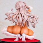 Descubre el apasionante mundo de Estatua Original Character Karin Krishuna.