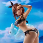 Descubre el apasionante mundo de Estatua Ryza Black Swimwear Tanned.