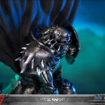 Descubre el apasionante mundo de Estatua Skull Knight 81cm.
