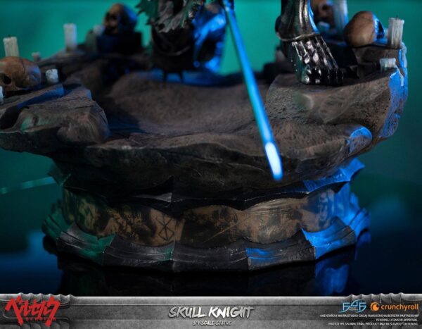 Descubre el apasionante mundo de Estatua Skull Knight 81cm.
