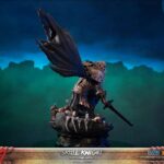 Descubre el apasionante mundo de Estatua Skull Knight White Bone Variant.