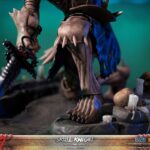 Descubre el apasionante mundo de Estatua Skull Knight White Bone Variant.