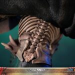 Descubre el apasionante mundo de Estatua Skull Knight White Bone Variant.