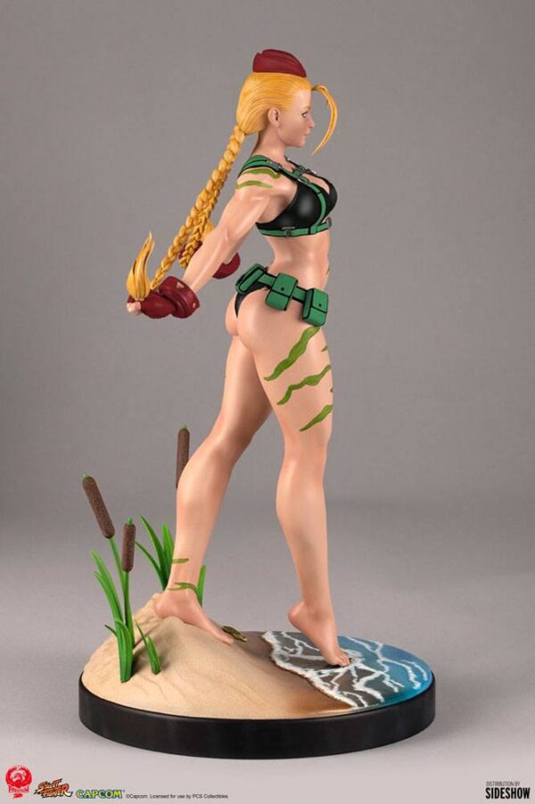 Descubre el apasionante mundo de Estatua Street Fighter Cammy 44cm.