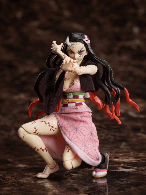 Descubre el apasionante mundo de Figura BUZZmod Nezuko Kamado Demon Advancing.