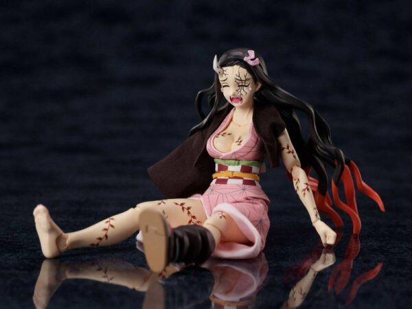 Descubre el apasionante mundo de Figura BUZZmod Nezuko Kamado Demon Advancing.