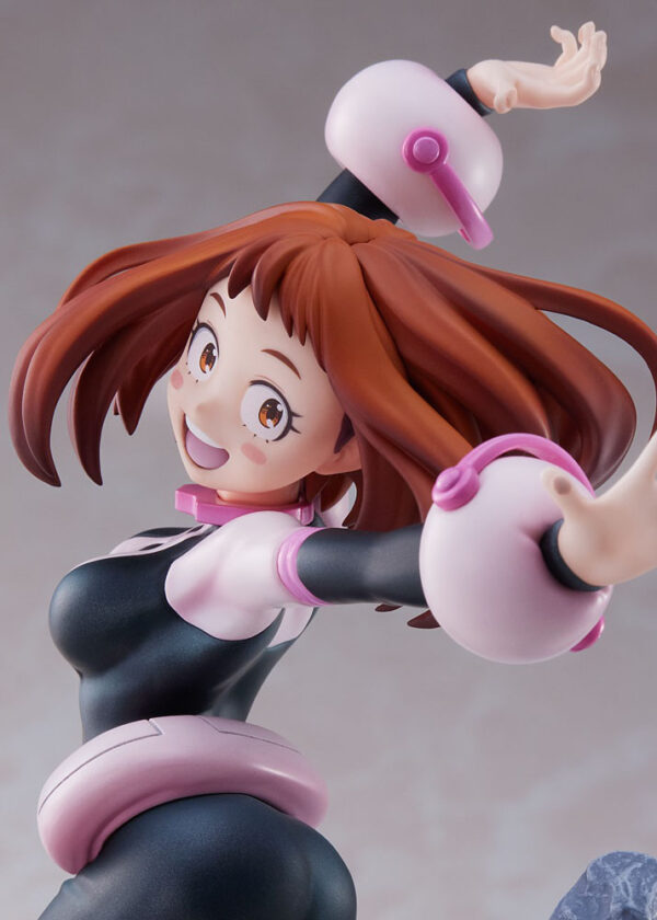 Descubre el apasionante mundo de Estatua Ochaco Uraraka 23cm.