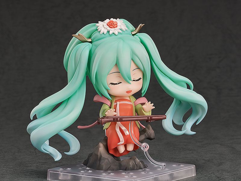 Descubre el apasionante mundo de Figura Nendoroid Hatsune Miku 10cm.