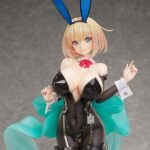 Descubre el apasionante mundo de Estatua Bunny Suit Planning Sophia.