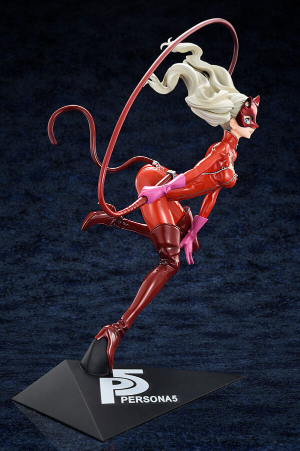 Descubre el apasionante mundo de Estatua Persona Anne Takamaki Phantom Thief.