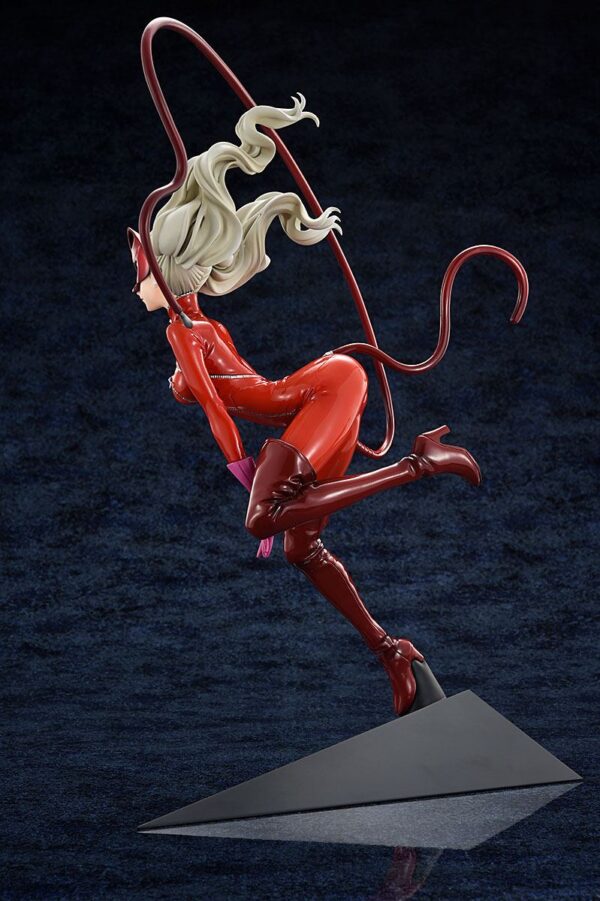 Descubre el apasionante mundo de Estatua Persona Anne Takamaki Phantom Thief.