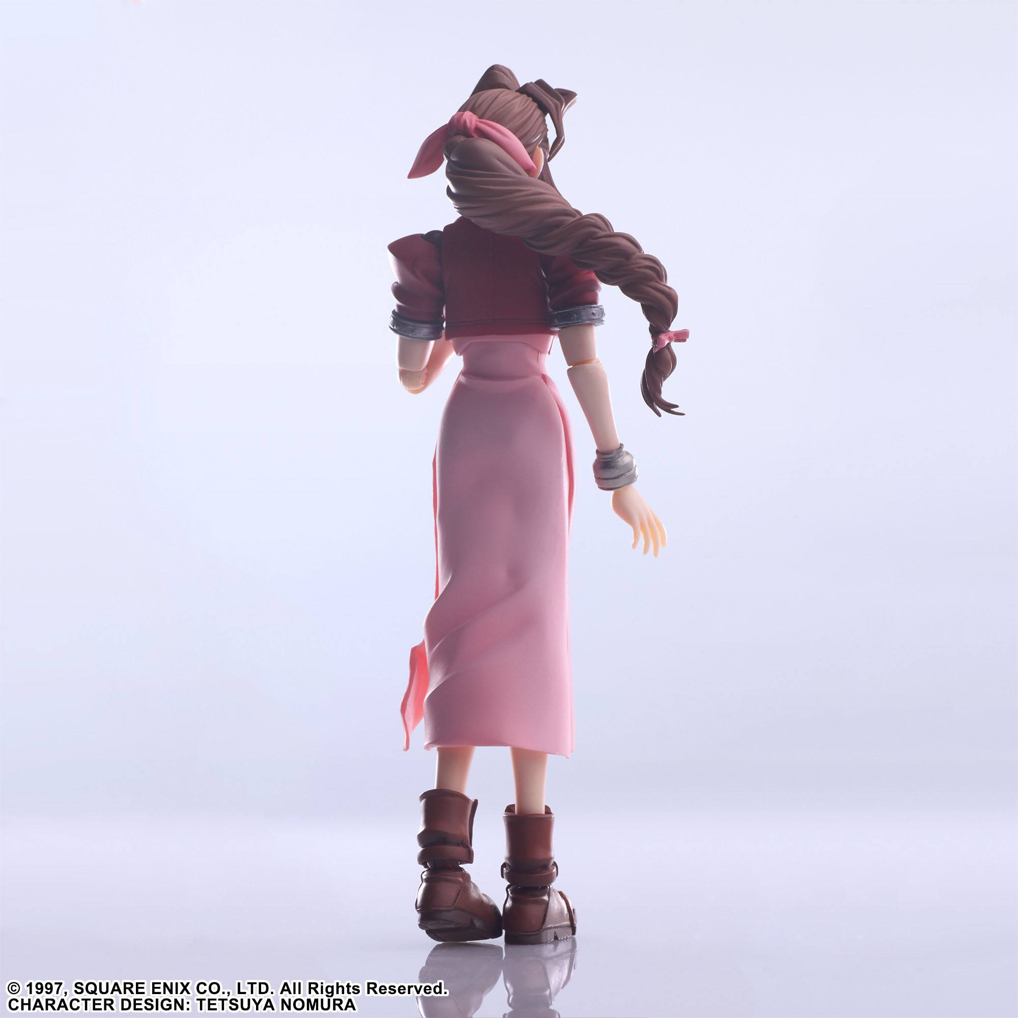 Descubre el apasionante mundo de Figura Final Fantasy VII Aerith Gainsborough.