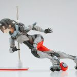 Descubre el apasionante mundo de Figura Motored Cyborg Runner Mandarin Surf.