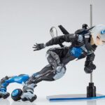 Descubre el apasionante mundo de Figura Motored Cyborg Runner Techno Azur.