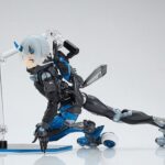Descubre el apasionante mundo de Figura Motored Cyborg Runner Techno Azur.