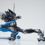 Descubre el apasionante mundo de Figura Motored Cyborg Runner Techno Azur.