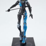 Descubre el apasionante mundo de Figura Motored Cyborg Runner Techno Azur.
