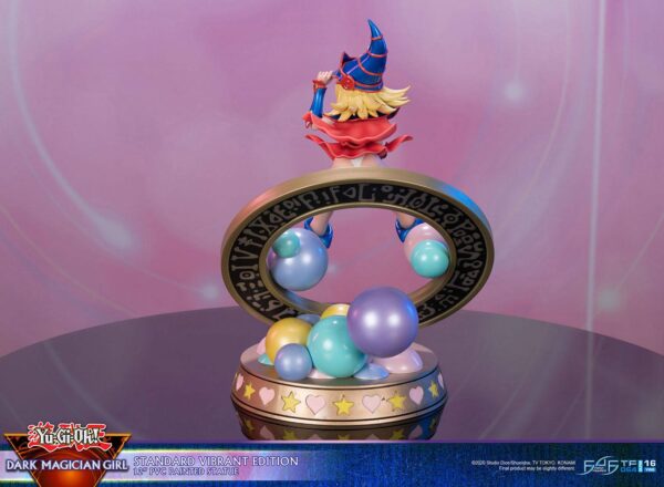 Descubre el apasionante mundo de Estatua Dark Magician Girl Vibrant Edition.