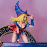 Descubre el apasionante mundo de Estatua Dark Magician Girl Vibrant Edition.