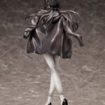 Descubre el apasionante mundo de Estatua Mari Illustrious Original Color.