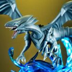 Descubre el apasionante mundo de Estatua Monsters Chronicle White Dragon.