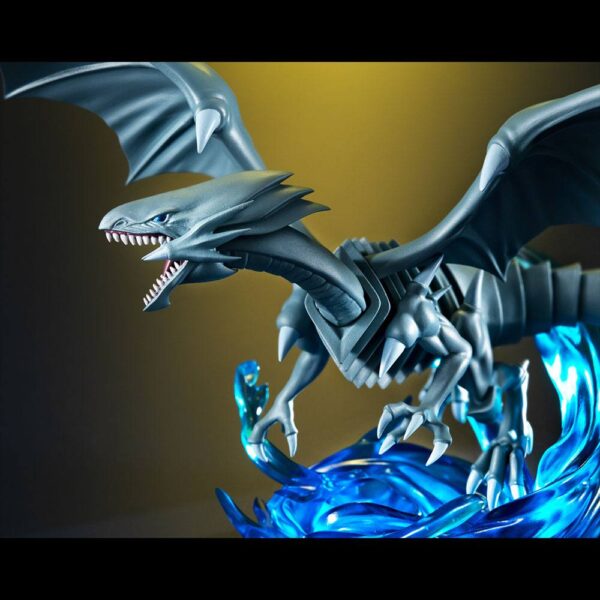 Descubre el apasionante mundo de Estatua Monsters Chronicle White Dragon.