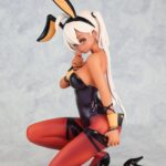 Descubre el apasionante mundo de Estatua Neala Black Rabbit by MaJO.