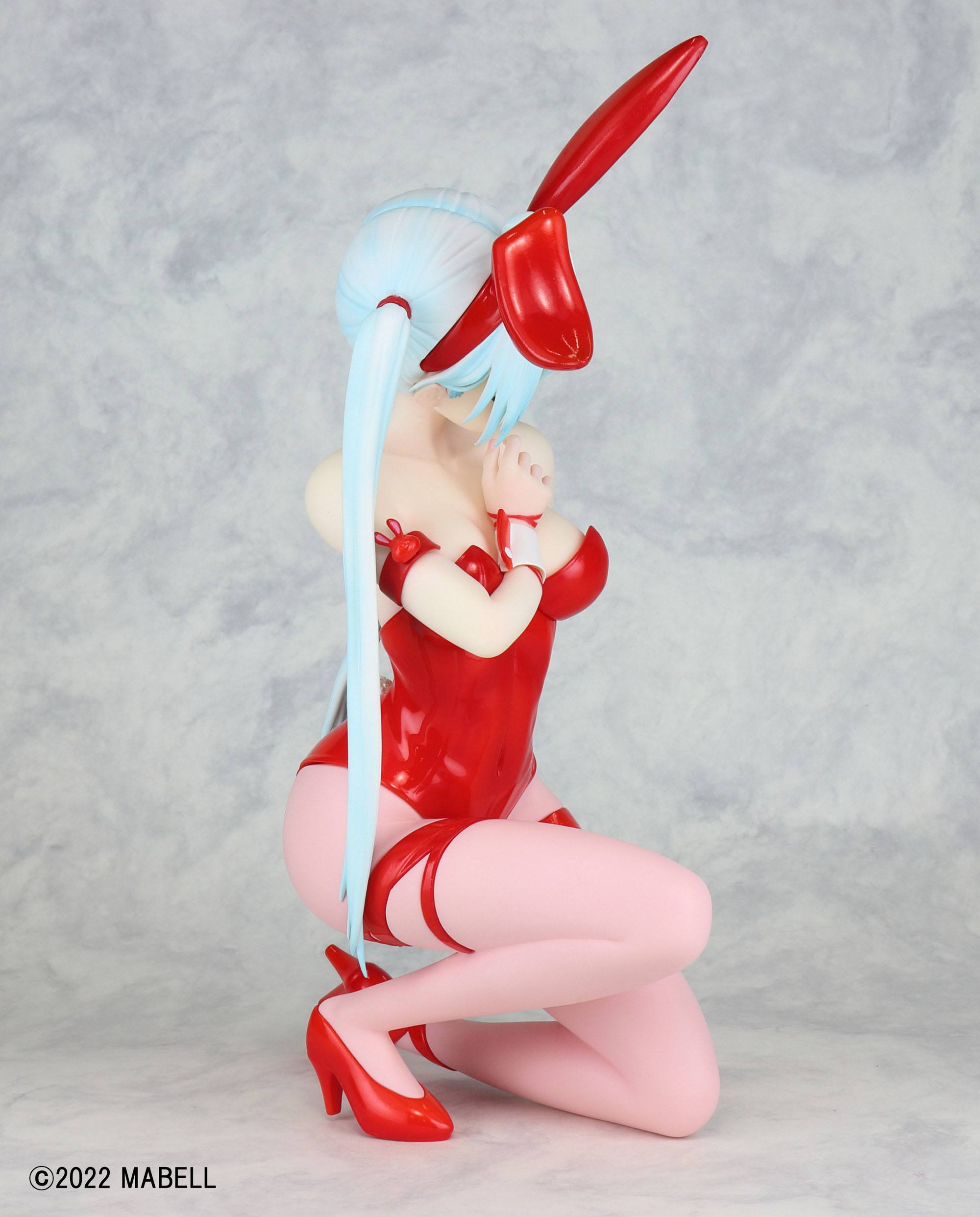 Descubre el apasionante mundo de Estatua Neala Red Rabbit by MaJO.