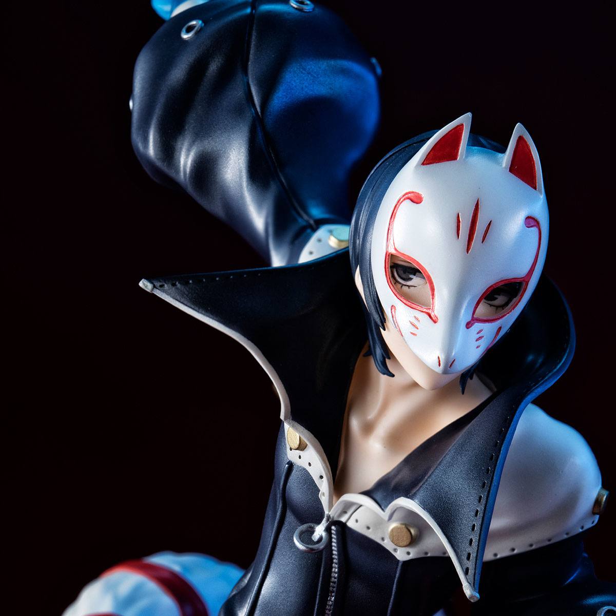 Descubre el apasionante mundo de Estatua Persona Lucrea Fox Yusuke Kitagawa.
