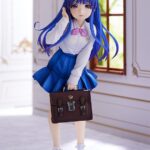 Descubre el apasionante mundo de Estatua Rika Furude High School Student.