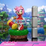 Descubre el apasionante mundo de Estatua Sonic the Hedgehog Amy.