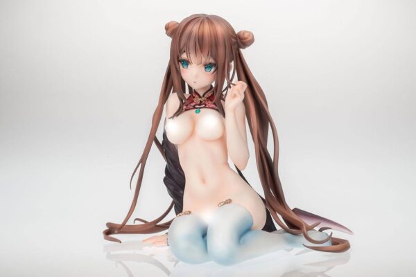 Descubre el apasionante mundo de Estatua Underwear Akuma-chan by Miwabe.
