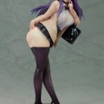 Descubre el apasionante mundo de Estatua Yuri Kamijo 26 cm.