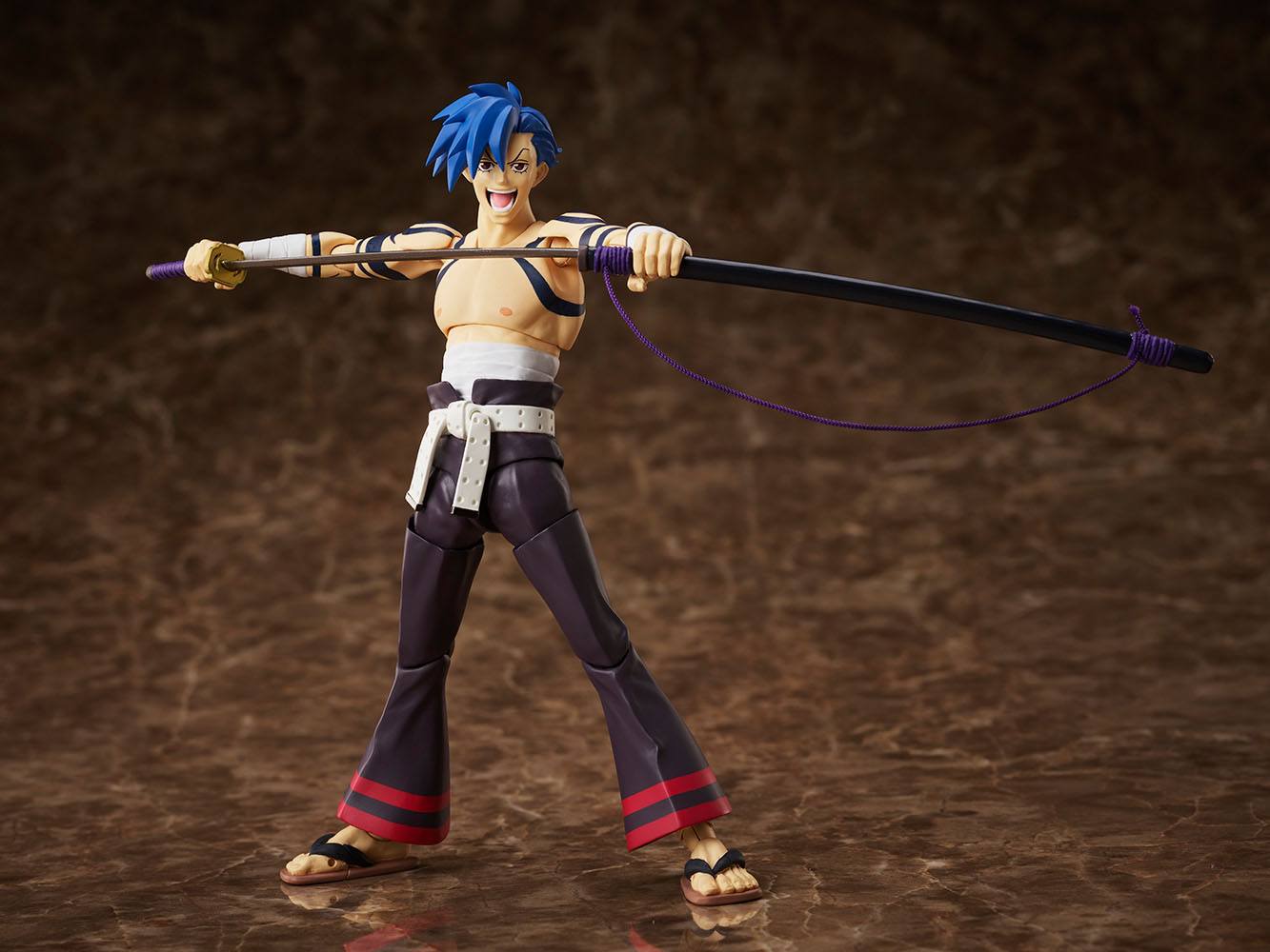 Descubre el apasionante mundo de Figura Gurren Lagann BUZZmod Kamina.
