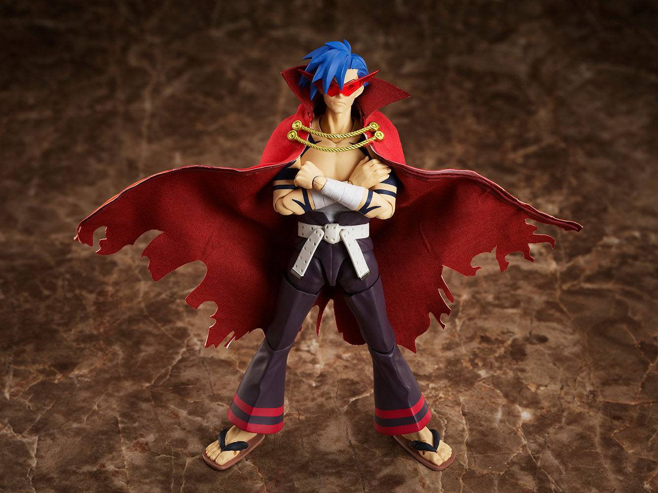 Descubre el apasionante mundo de Figura Gurren Lagann BUZZmod Kamina.