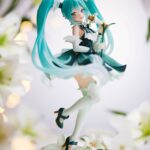 Descubre el apasionante mundo de Estatua 39 Mikus Day Anniversary Version.