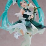 Descubre el apasionante mundo de Estatua 39 Mikus Day Anniversary Version.