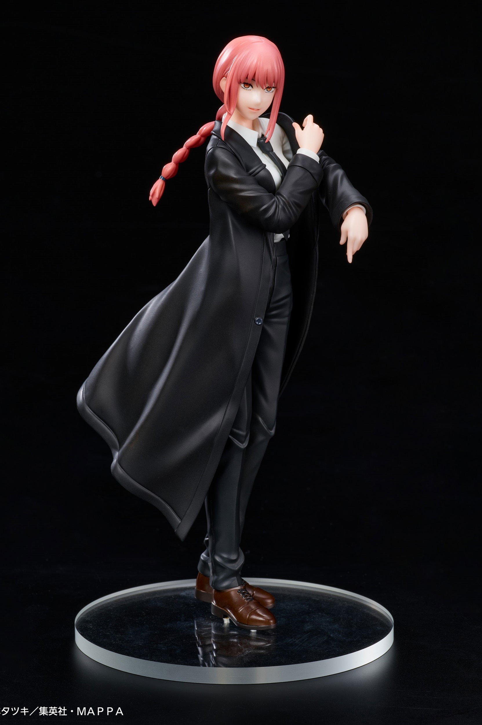 Descubre el apasionante mundo de Estatua Chainsaw Man Makima.